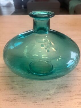 San Miguel Made in Spain Recycled Glass Round Flat Teal Vase- NWT!